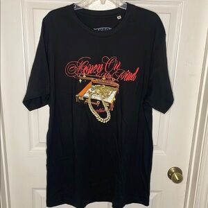 Akoo Black and Red Short Sleeve Tee with Graphic Design